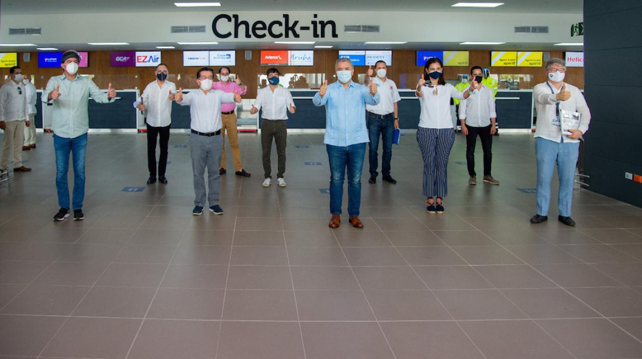 Ceremonia de reapertura del aeropuerto Ernesto Cortissoz.