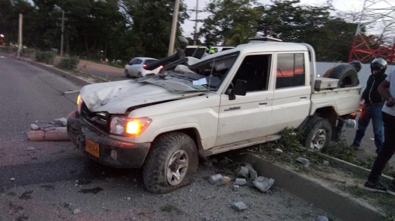 Así quedó la camioneta tras el choque.