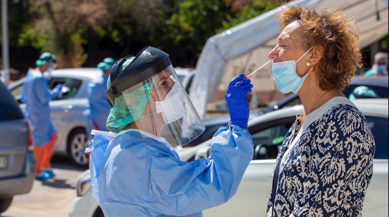La localidad riojana de Alfaro sigue realizando durante este lunes las pruebas de PCR.