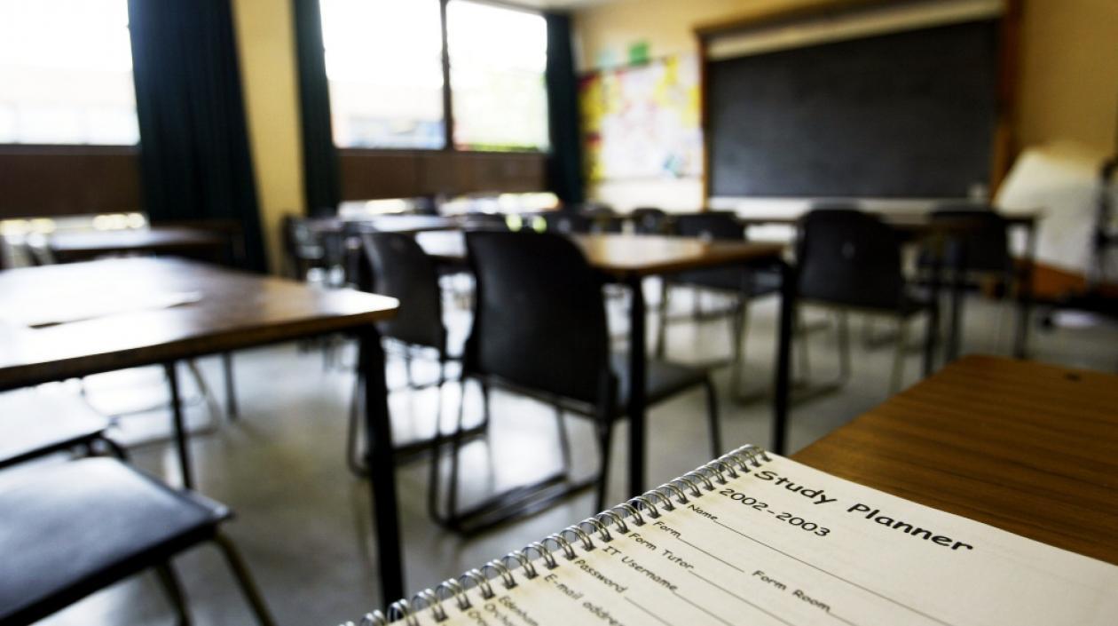 Juez dijo que él estaba en el salón como padre y no como docente.