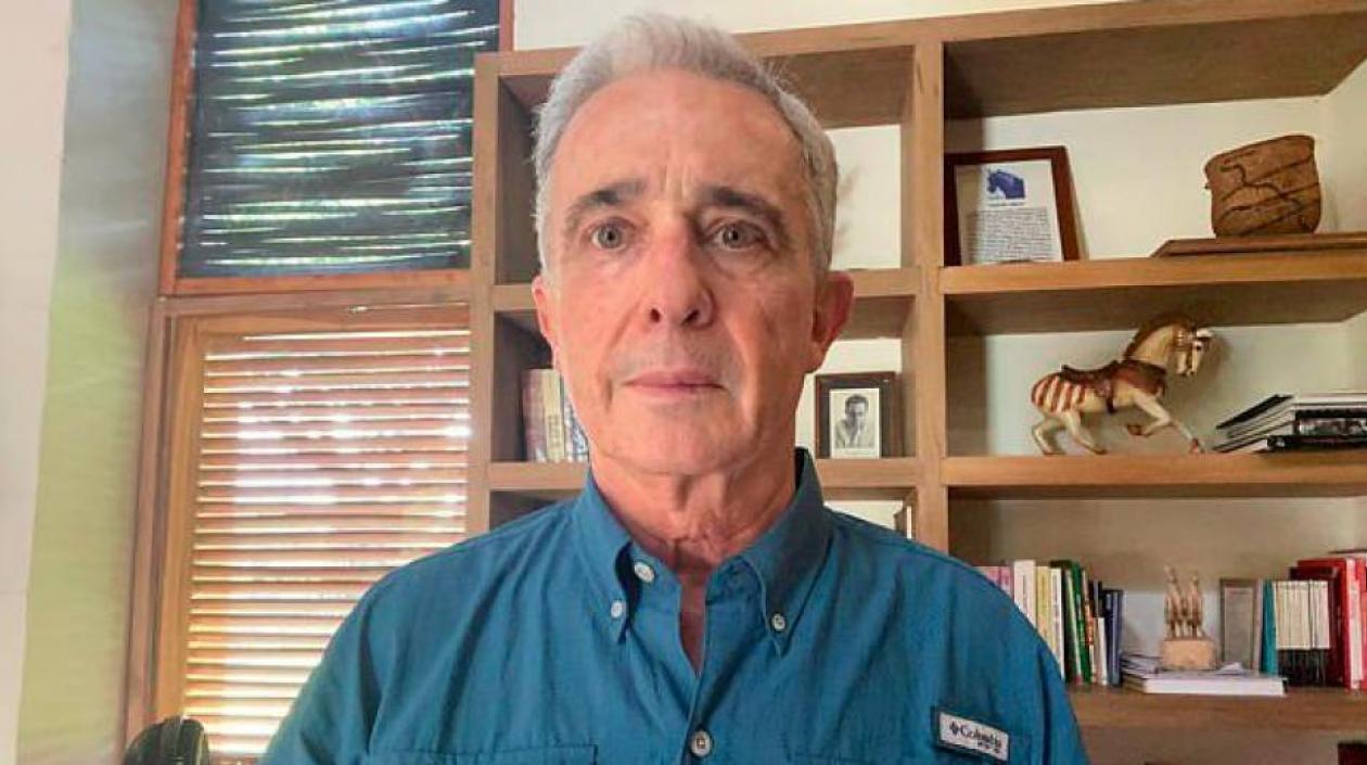 Álvaro Uribe Vélez, expresidente.