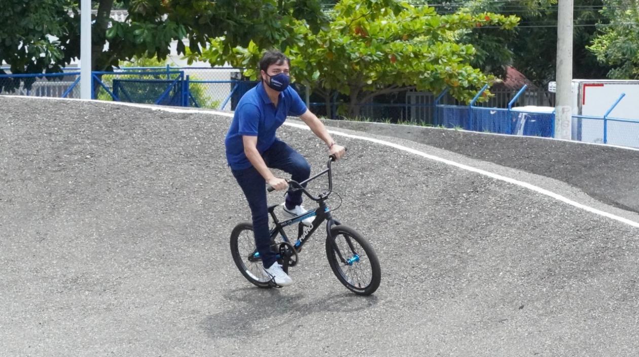 Alcalde entregó remodelada pista de BMX