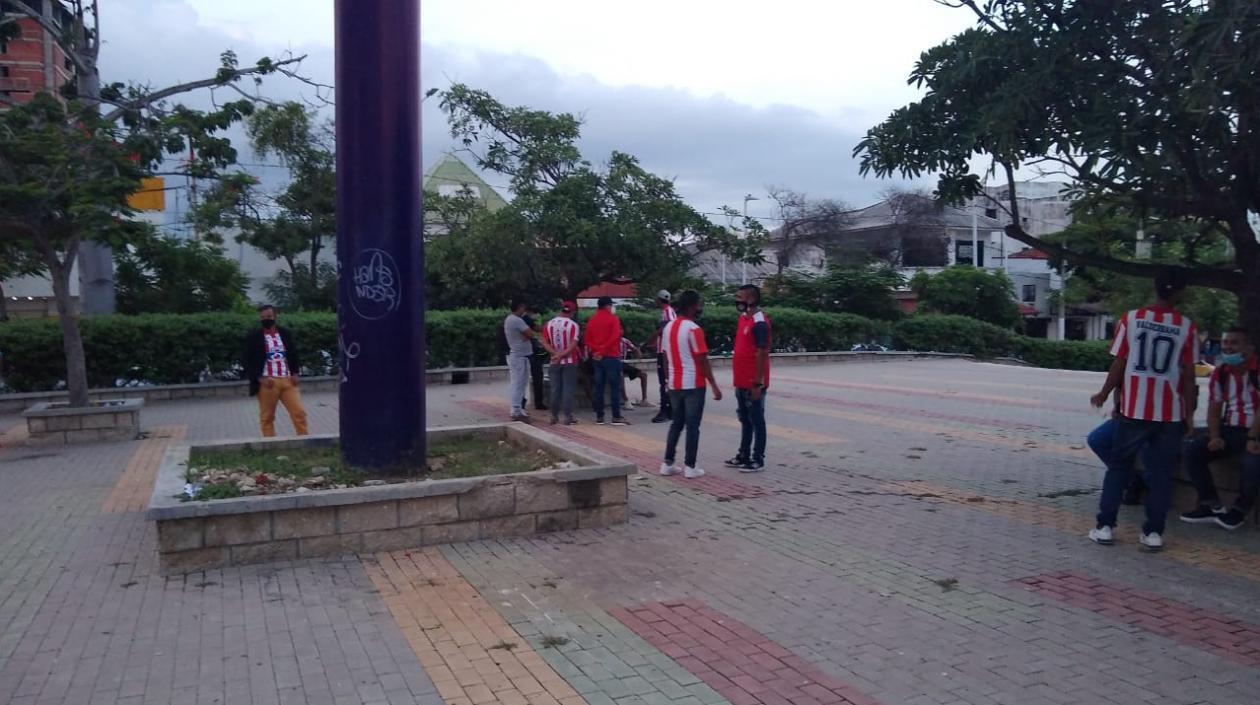 Alrededores del estadio ‘Romelio Martínez’