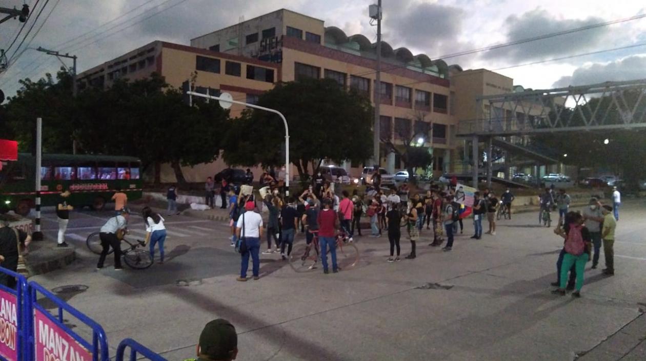Plantón en la sede centro de UniAtlántico