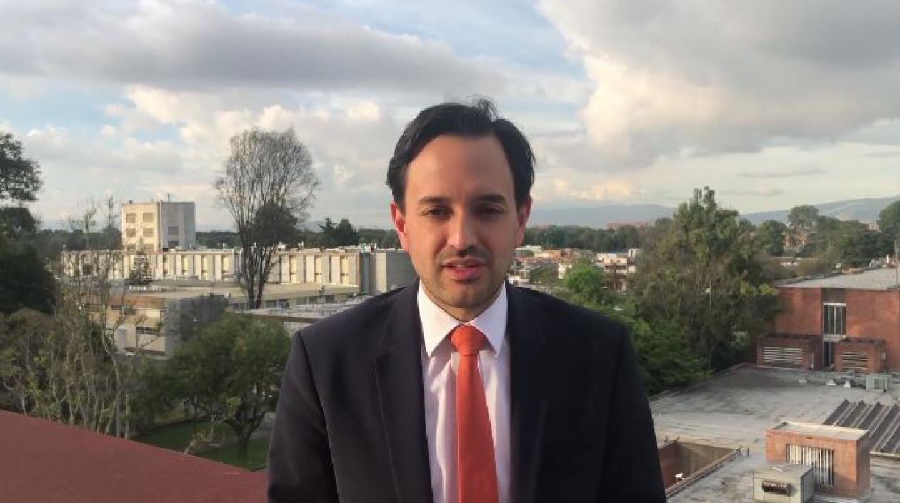 Diego Mesa, Ministro de Minas y Energía.