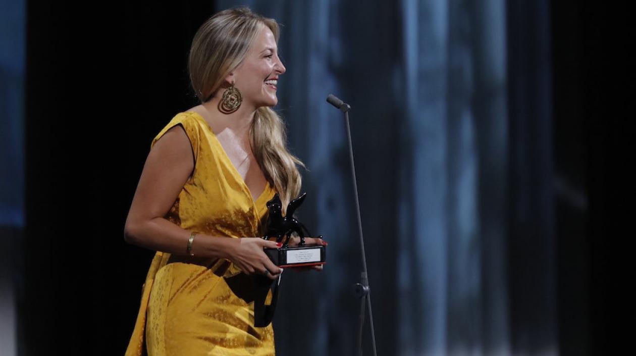 Mariana Saffón, tras recibir el premio.