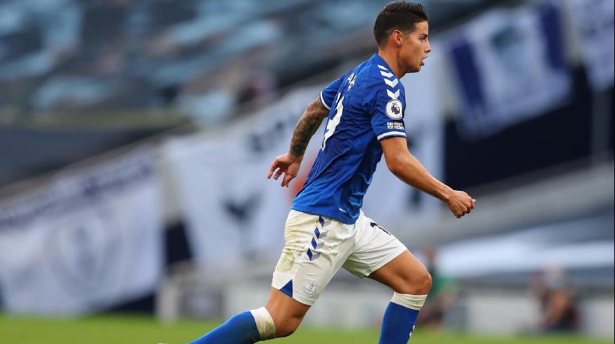 James Rodríguez en su estreno con el Everton. con el Everton.