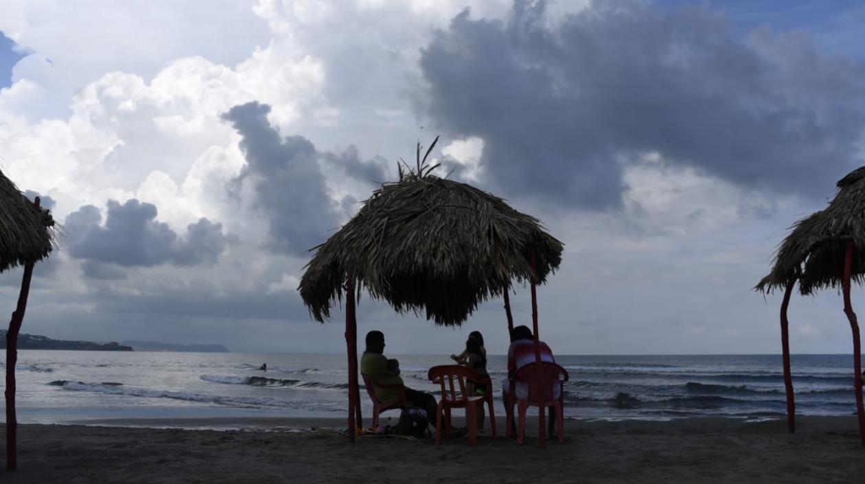 Así lucían este viernes las playas de Puerto Colombia.