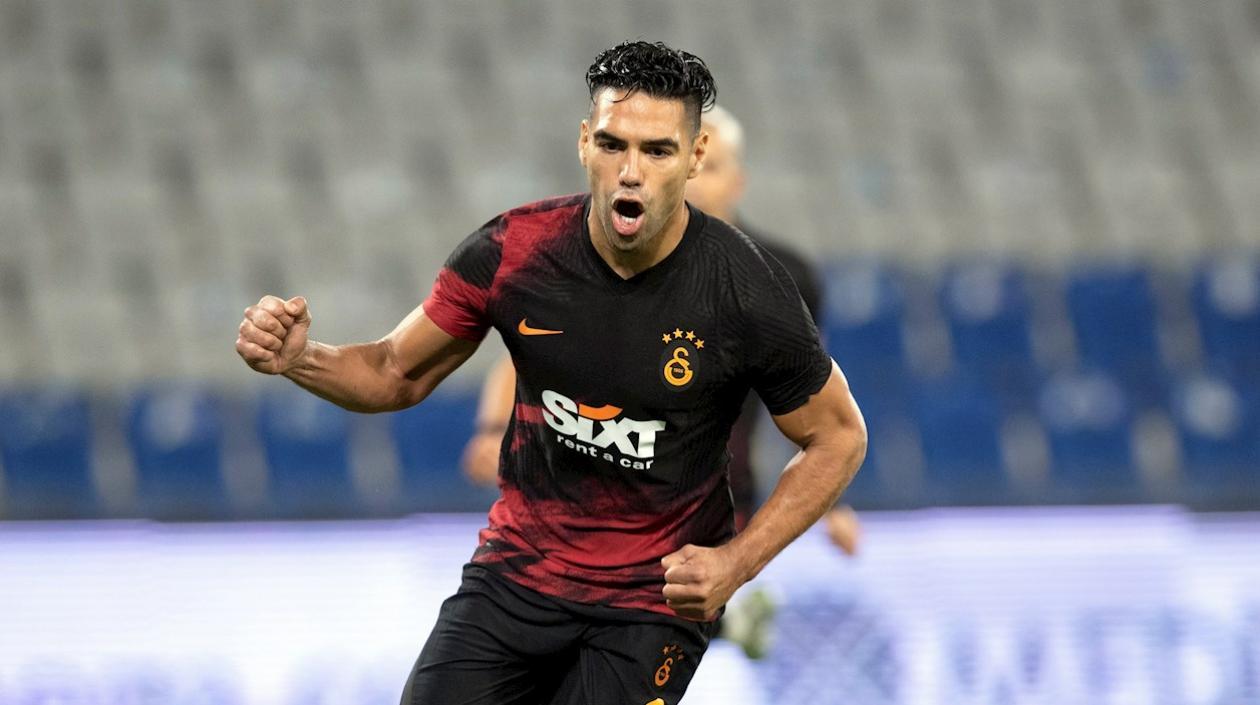 Falcao García, celebra su gol. 