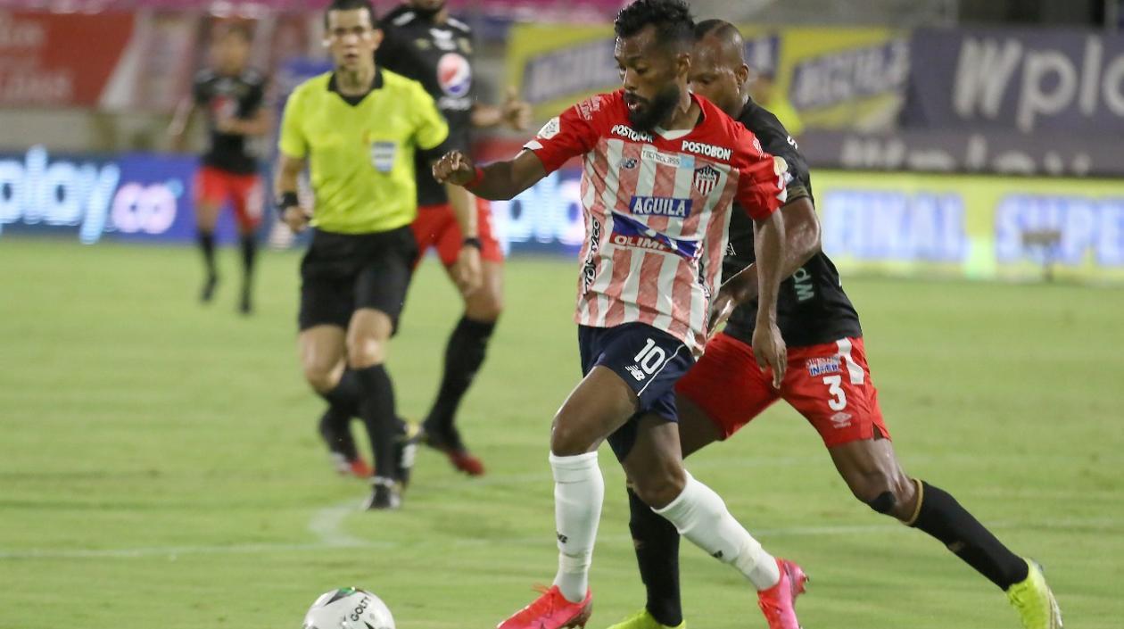 Luis 'Cariaco' González será inicialista en las acciones. 