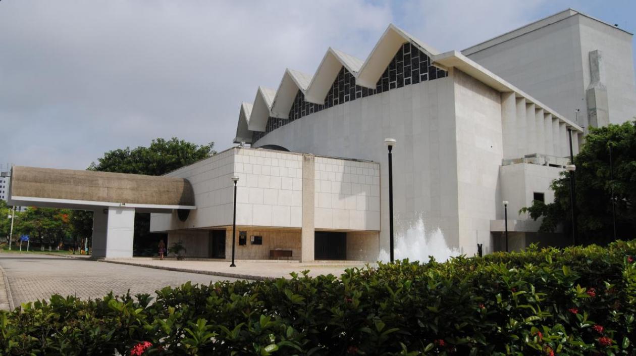 Teatro Amira de la Rosa.