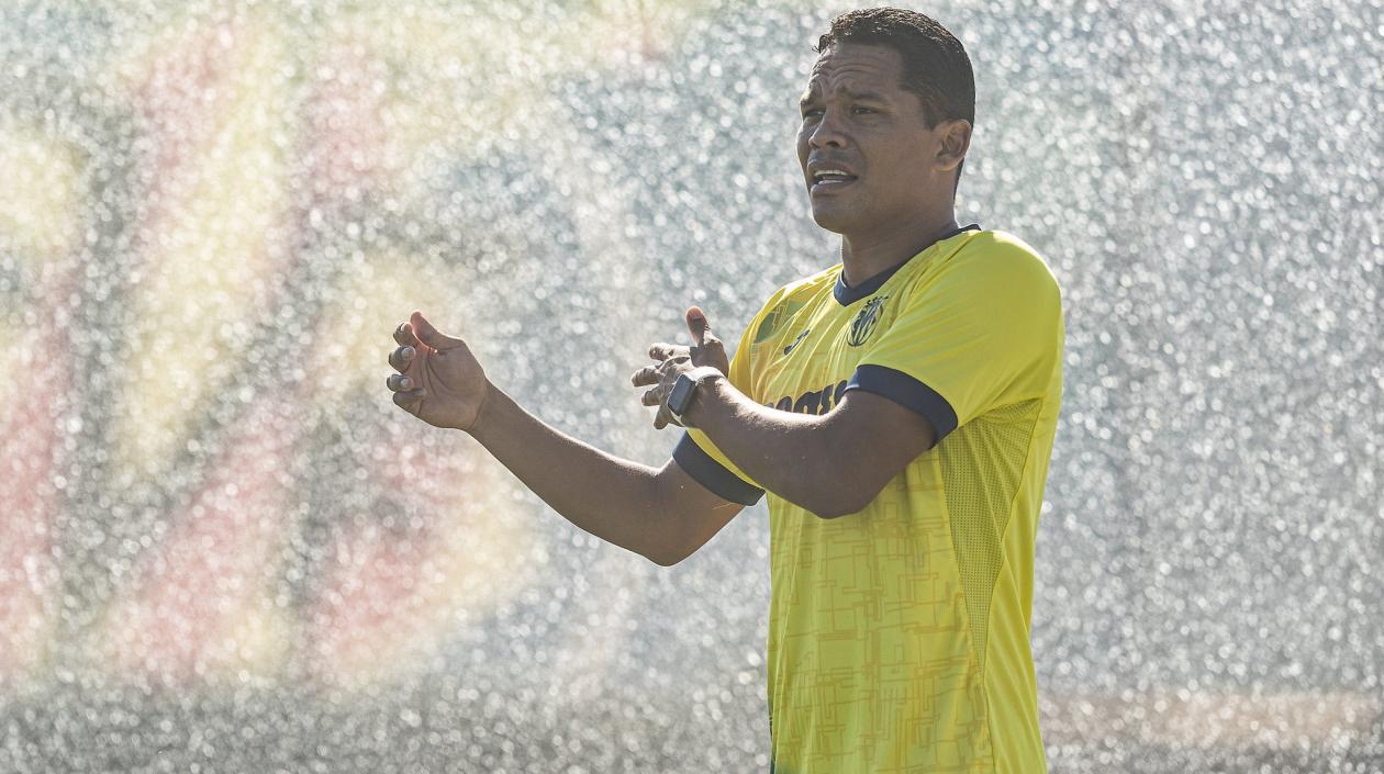 El colombiano Carlos Bacca.
