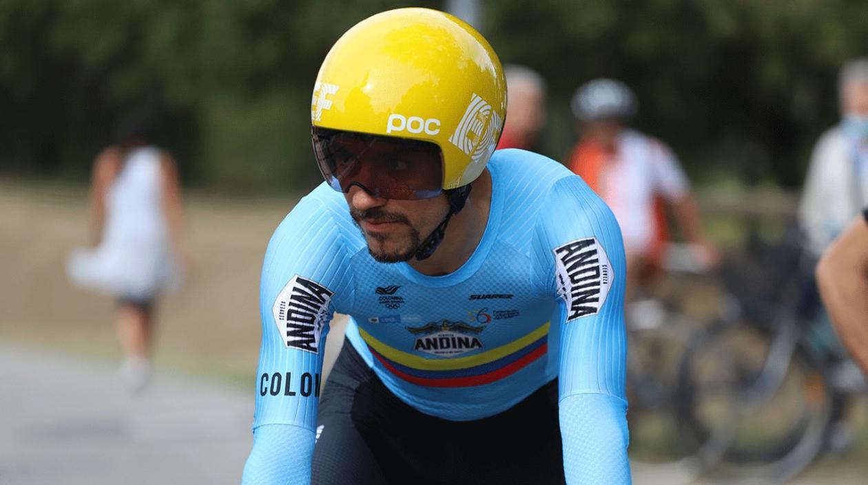Daniel Felipe Martínez, ciclista colombiano. 