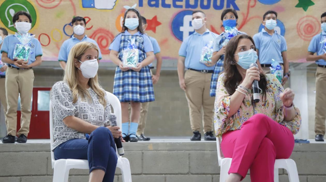 Gobernadora Elsa Noguera y Ministra Karen Abudinen.