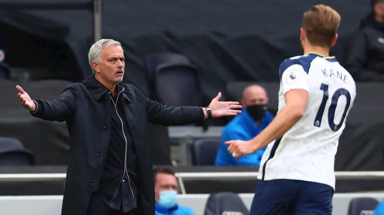 José Mourinho, técnico de los Spurs. 
