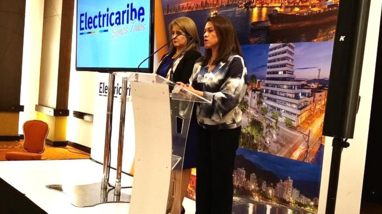 La Superservicios, Natasha Avendaño García, anunciando los nuevos operadores.