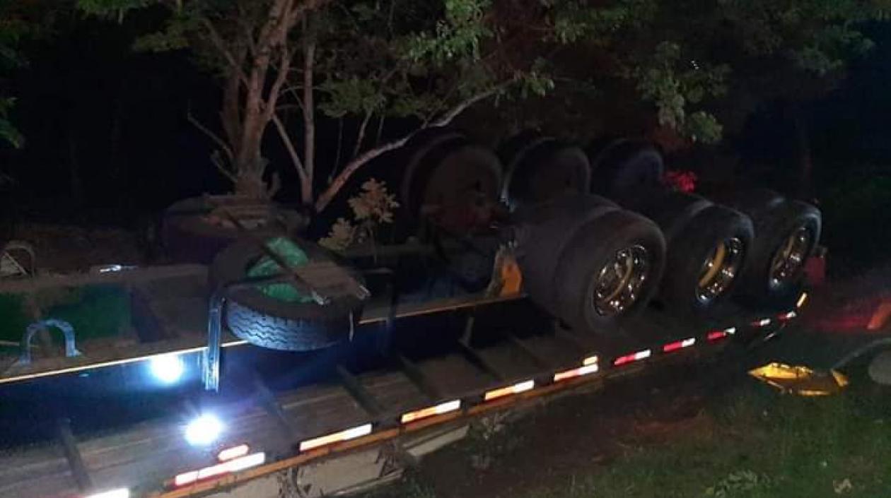 Tractomula accidentada en vías del Cesar. 