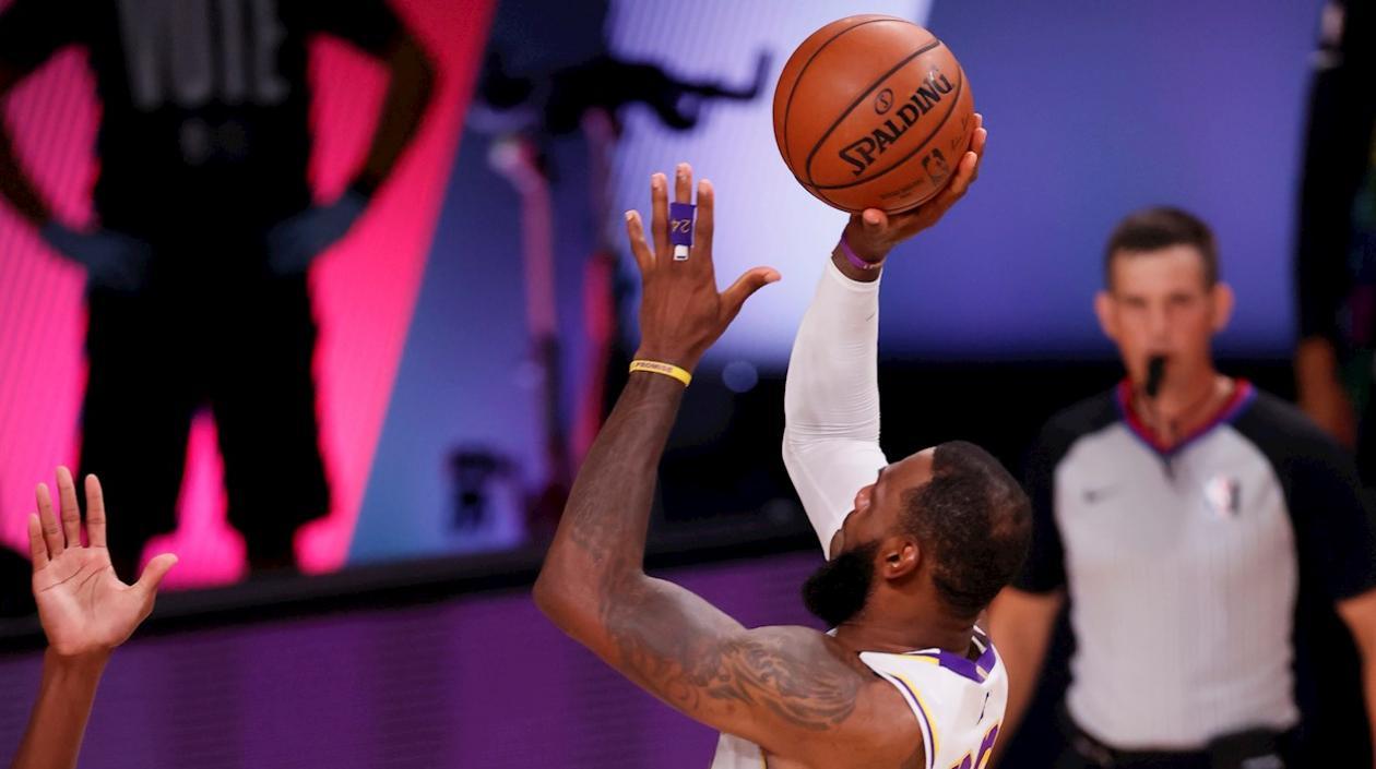 LeBron James comanda al equipo angelino. 