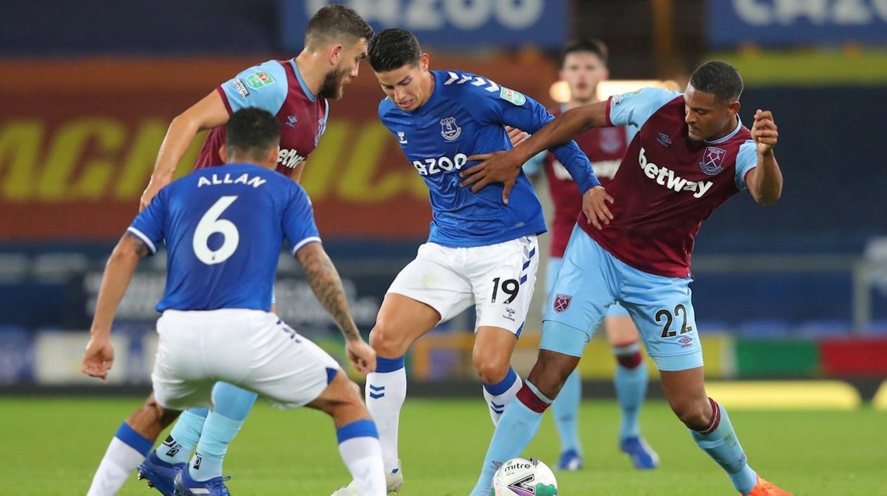 James Rodríguez en acción de partido. 