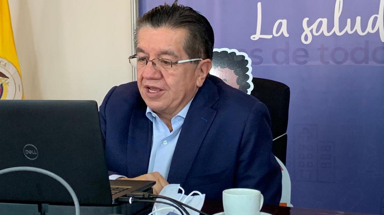 El Ministro de Salud, Fernando Ruiz.