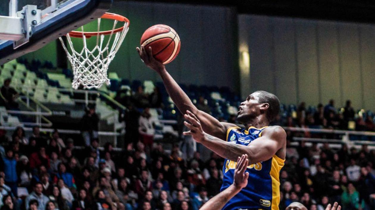 Antonio Peña, nueva contratación de Titanes. 