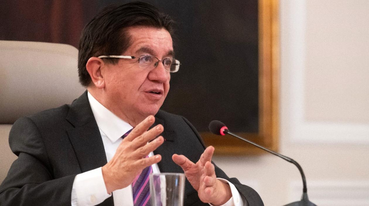 El Ministro de Salud, Fernando Ruiz.