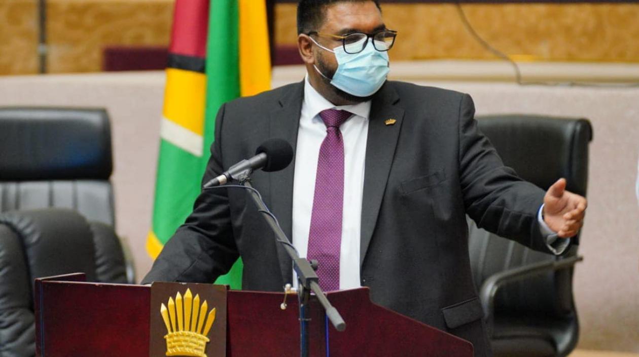 El presidente de Guyana, Irfaan Ali, pidió la solidaridad internacional.