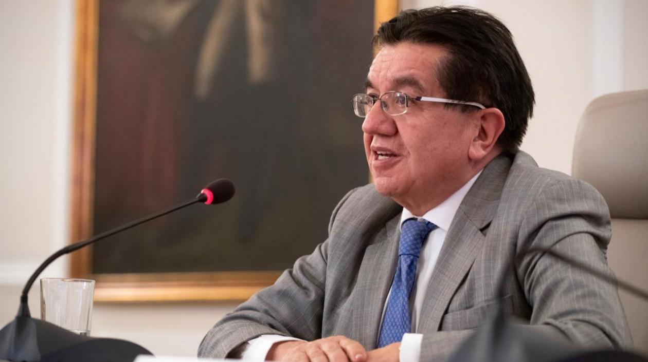 El Ministro de Salud, Fernando Ruiz.