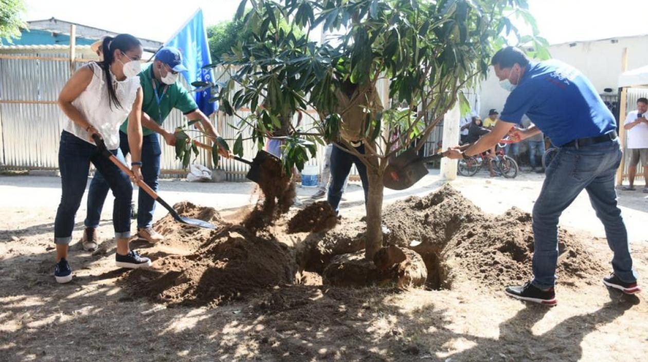 Así dieron inicio a las obras.