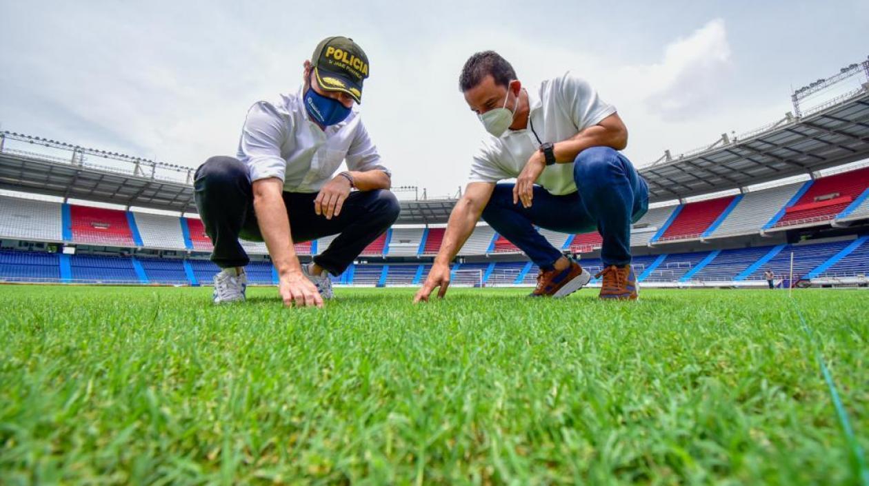 Visita del alcalde al estadio Metropolitano.