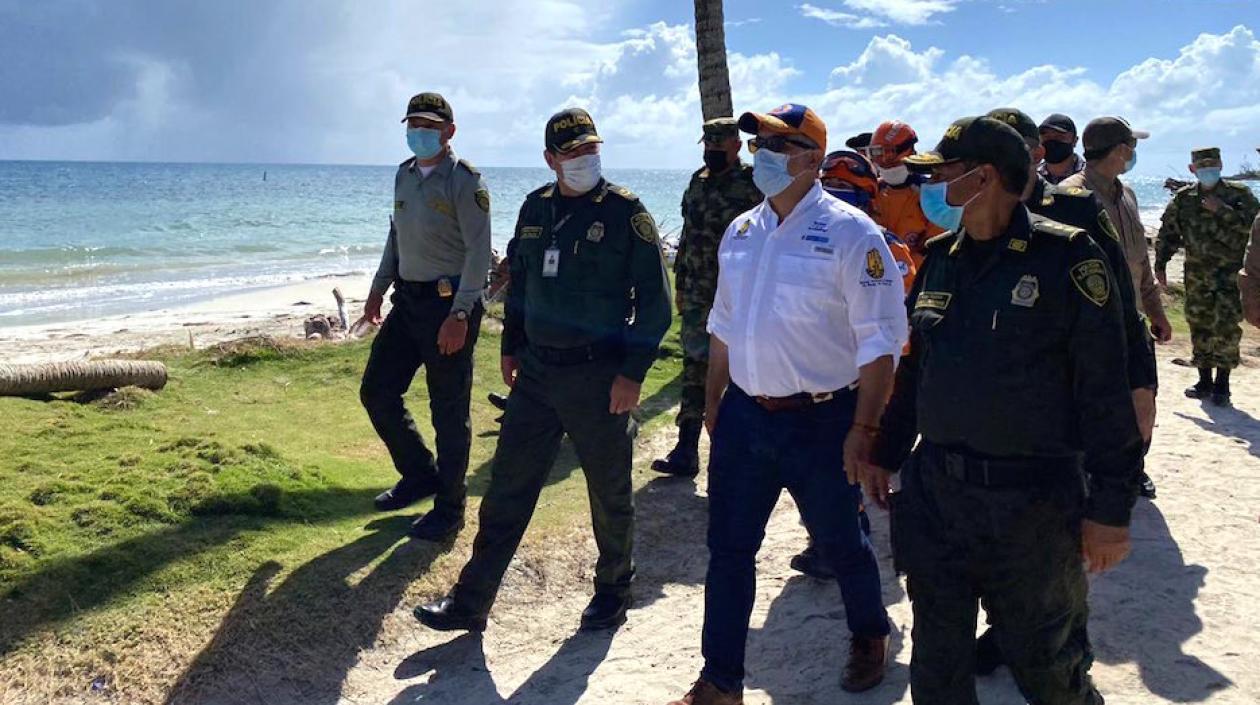 El Presidente Iván Duque recorriendo la isla de Providencia.