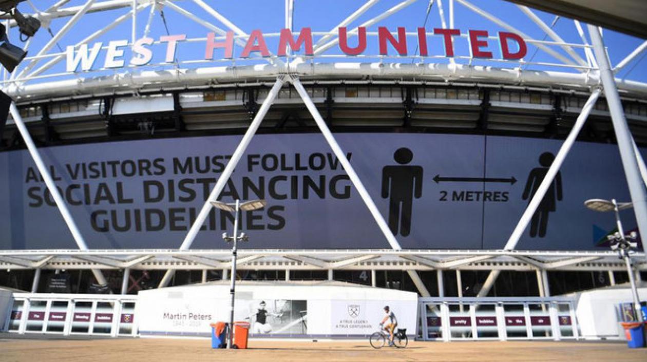 Entre jugadores, técnicos y trabajadores de los equipos hay 16 positivos.