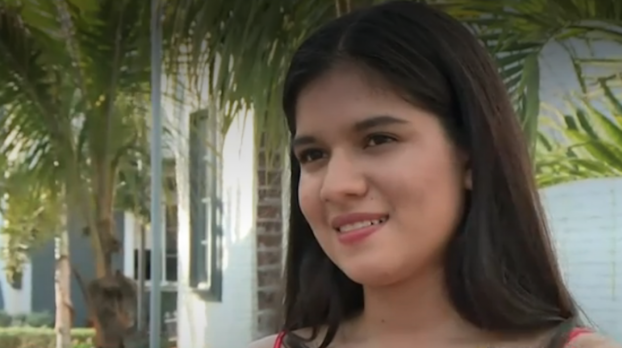 Andrea Lorena Cárdenas, estudiante del puntaje perfecto de las Pruebas SAber 11.