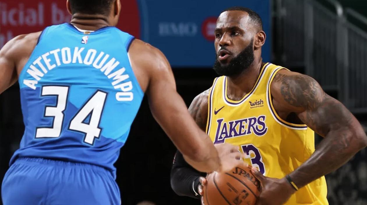 LeBron James ante la marca de Giannis Antetokounmpo.