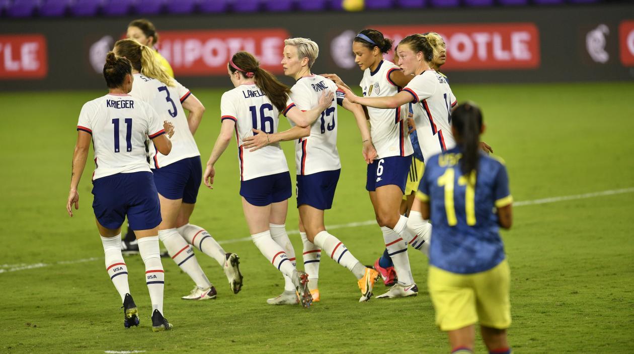 Megan Rapione celebra uno de sus dos goles ante Colombia. 