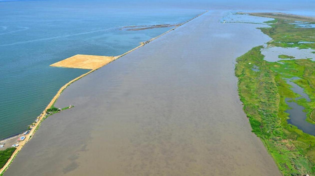 Un tramo del canal de acceso al puerto de Barranquilla.