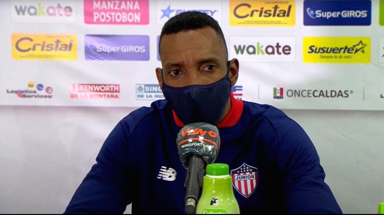 El DT Luis Amaranto Perea, en rueda de prensa al final del partido.