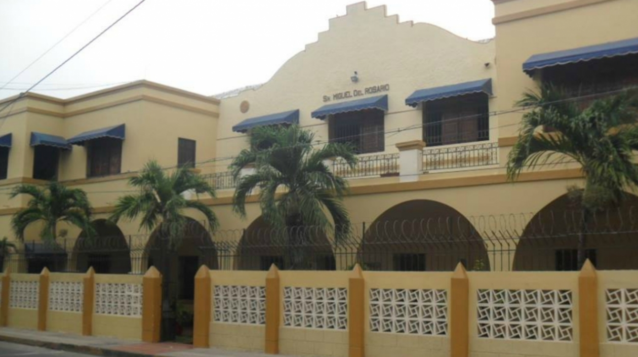 Fachada del colegio San Miguel del Rosario.