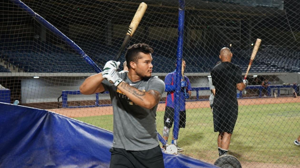 Jordan Díaz, refuerzo de Caimanes. 