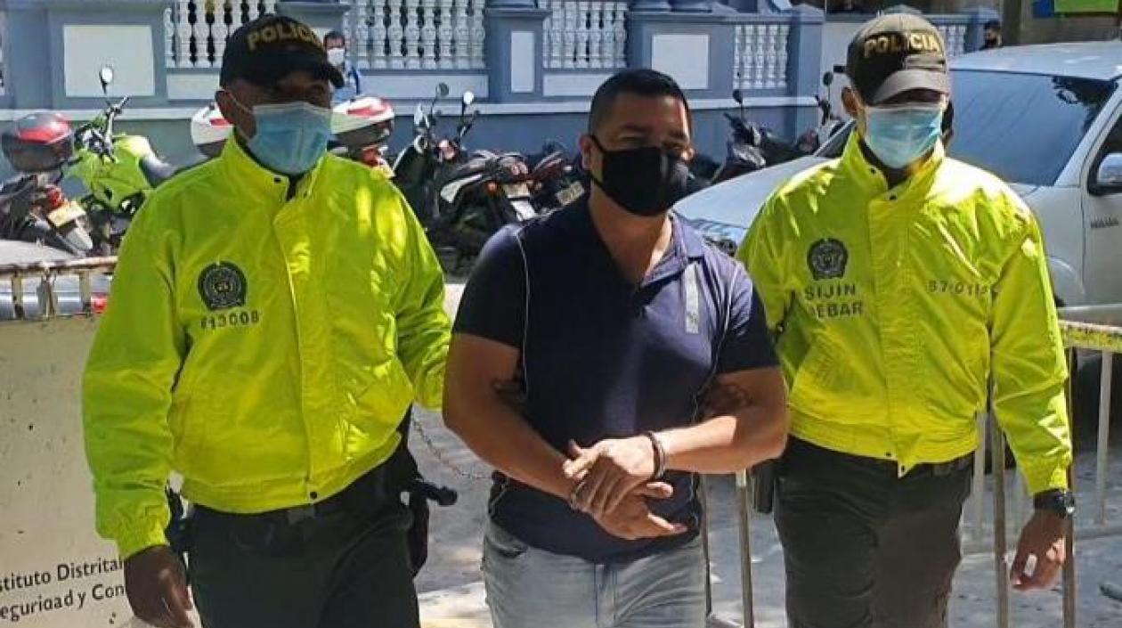 Víctor Alfonso Altamar Vergara cuando era conducido a la URI de la Fiscalía