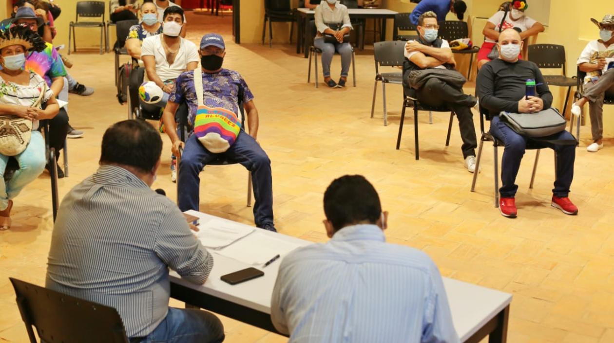 Reunión con los hacedores.