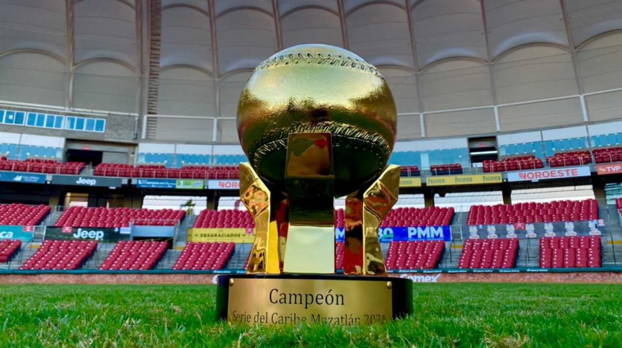 Trofeo que se le entrega al campeón de la Serie del Caribe. 