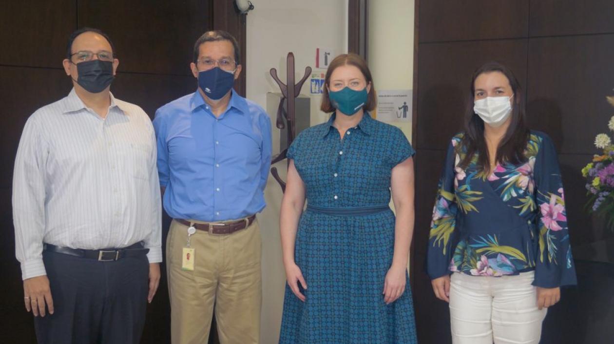 Marco Sanjuan, director del CIIEG; Alejandro Villalba, Vicepresidente de Promigas; Erika Thompson, embajadora de Australia y Alejandra Calderón, directora de Desarrollo de Negocios de la Embajada Australia.