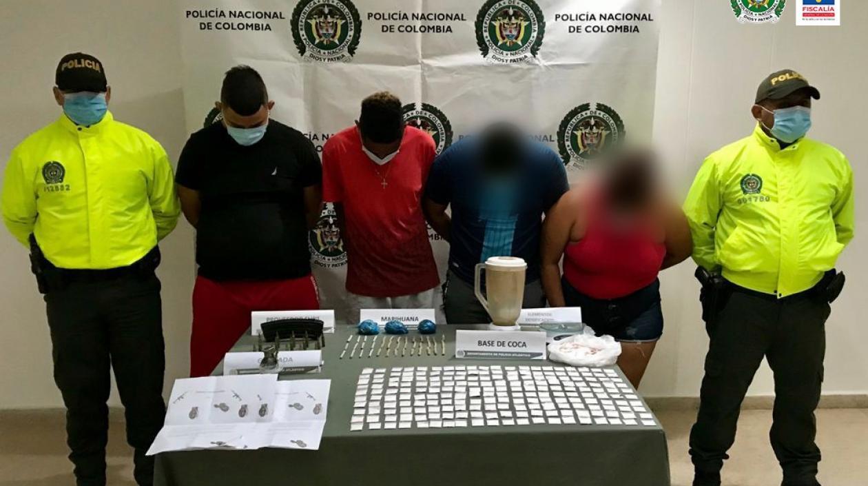 Ambos hombres fueron capturados junto a dos personas más. 
