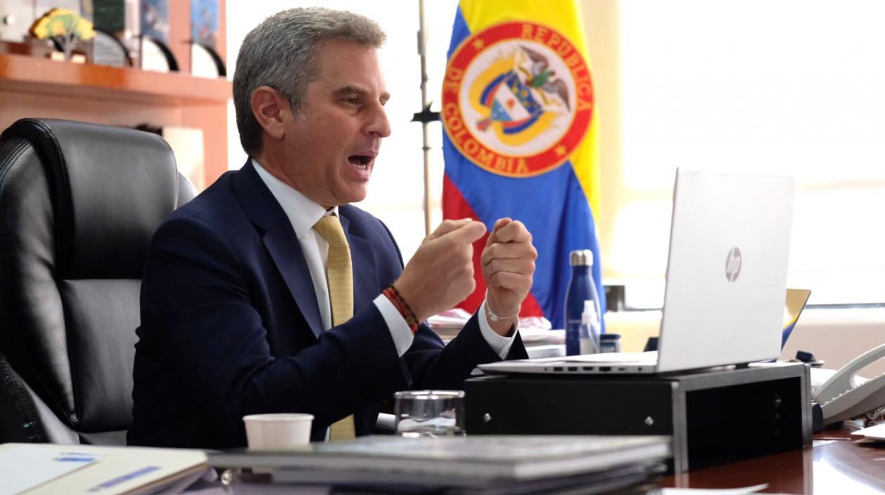 El ministro de Ambiente, Carlos Eduardo Correa.