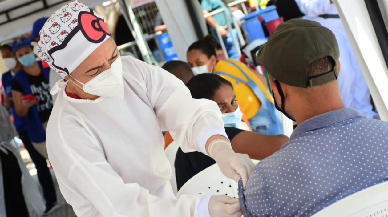 La vacunación en Atlántico se reforzó para disminuir casos y letalidad del Covid-19.