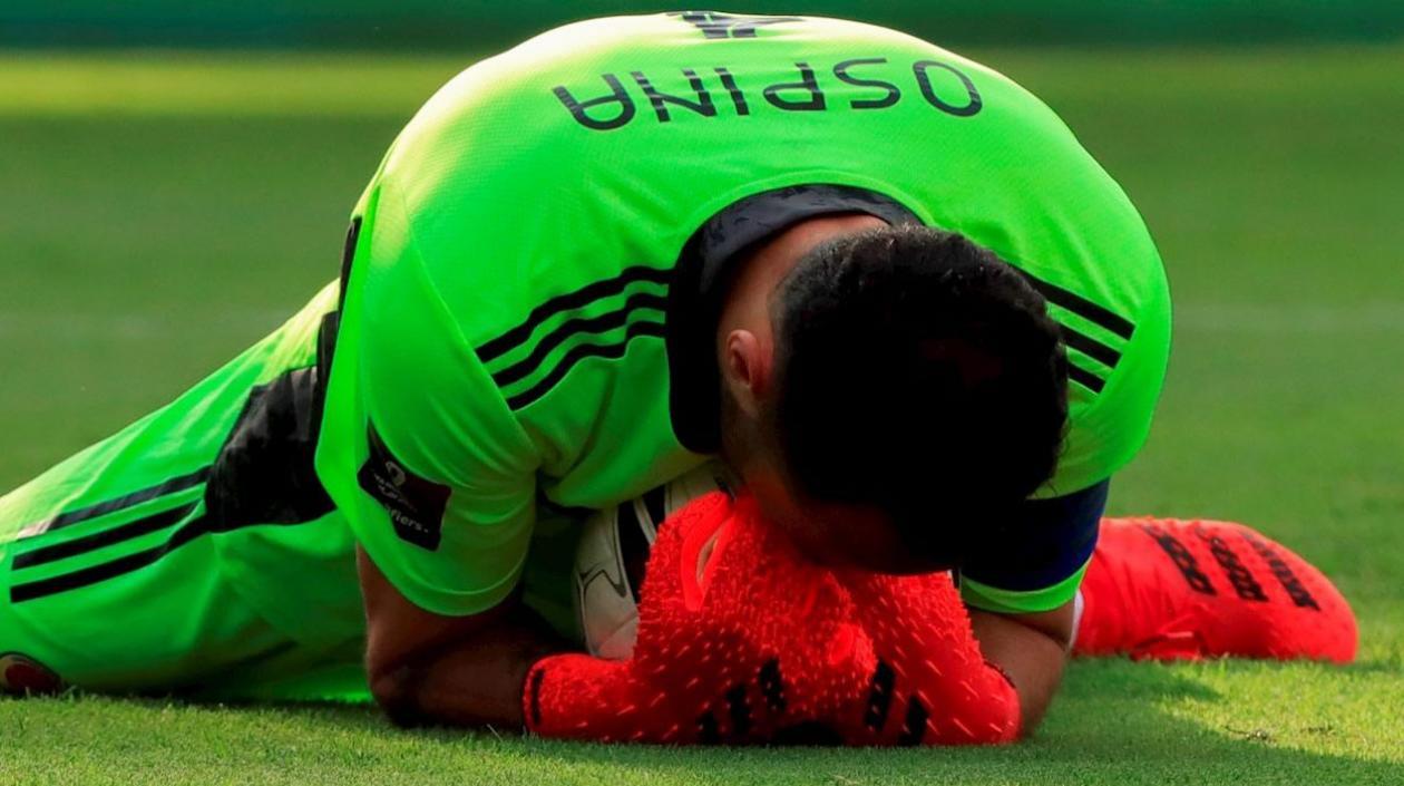 David Ospina en una de sus espectaculares atajadas.