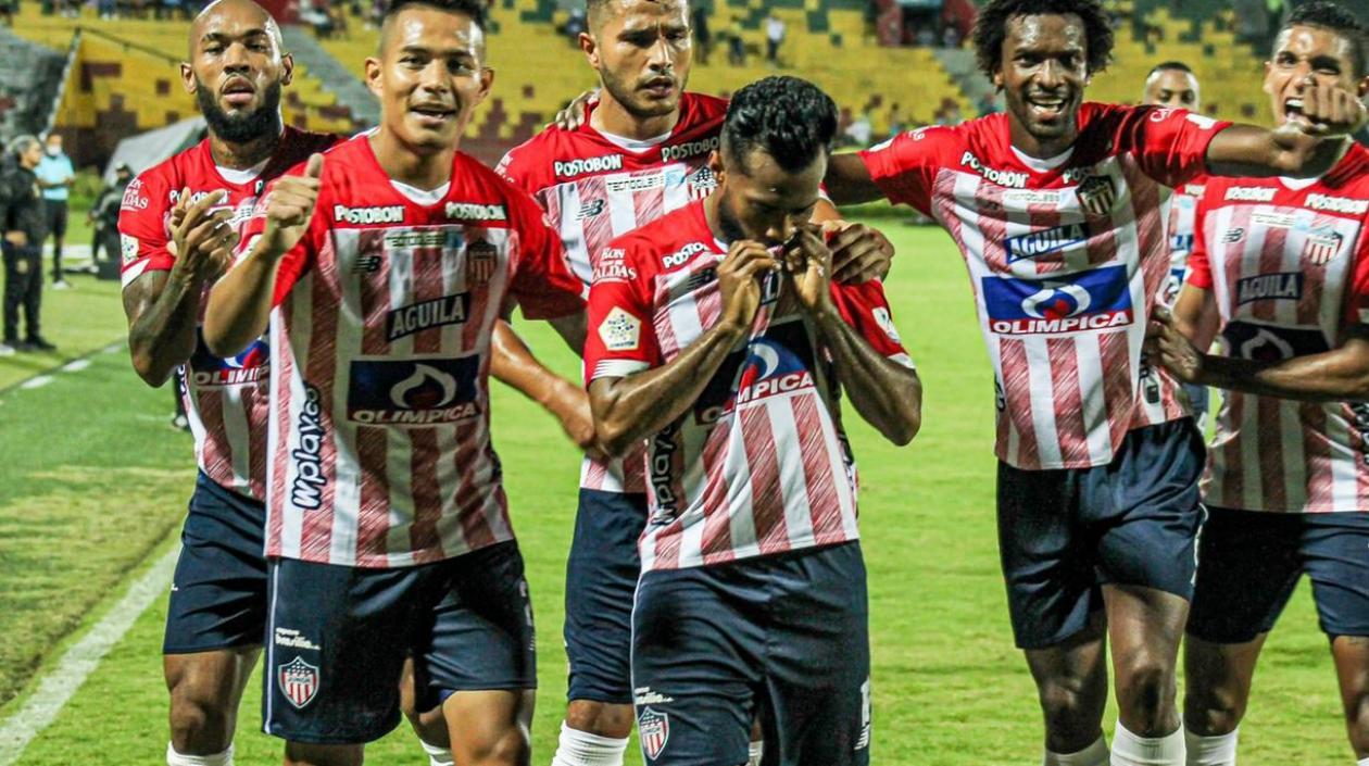 Luis 'Cariaco' González celebra el tanto conseguido ante el Bucaramanga.