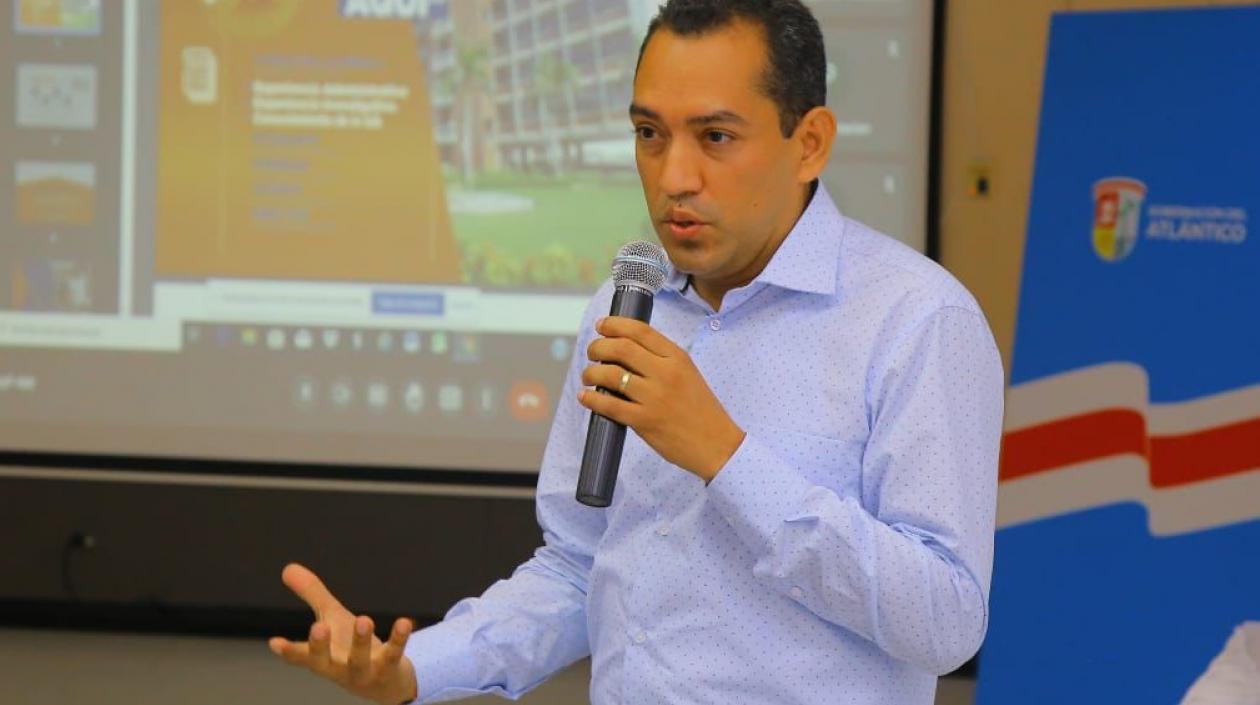  Danilo Hernández fue elegido rector de Uniatlántico.