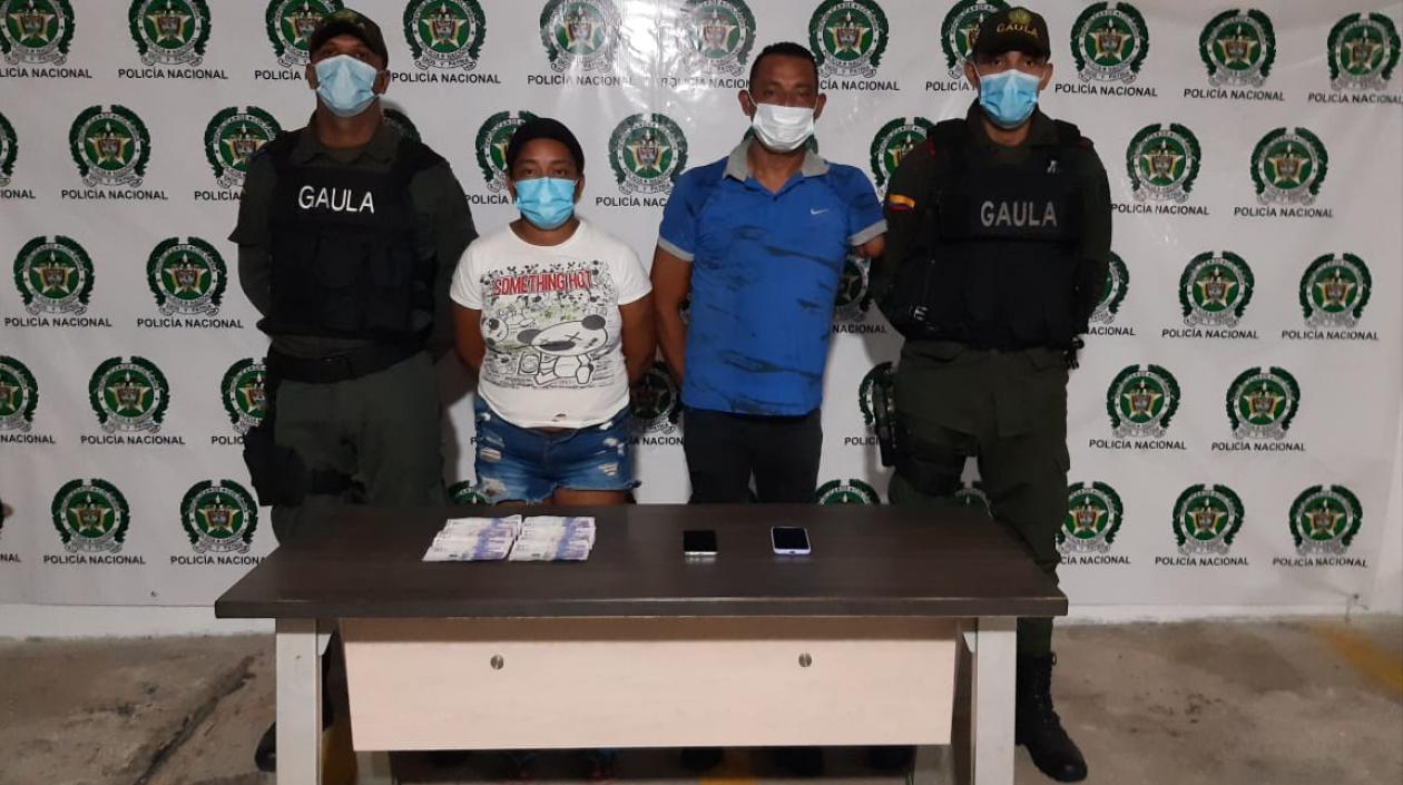 Los dos capturados por el Gaula de la Policía.